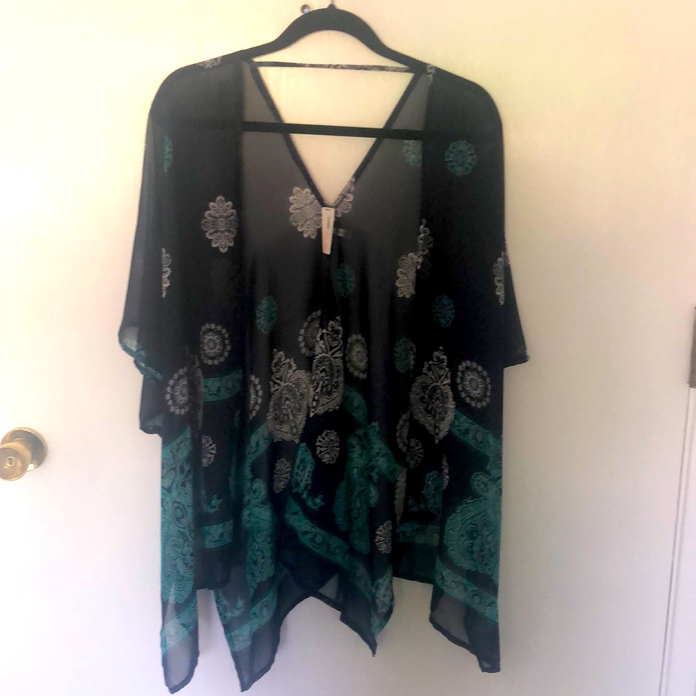 Pretty Colorful Sheer Kimono Top